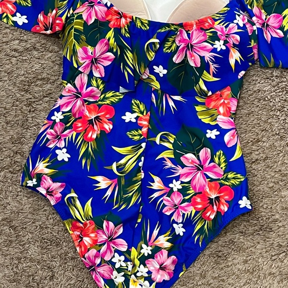 Kona Sol Sz 14W One Piece Swimsuit Floral Ruffle Top Drop Shoulder - Picture 8 of 10
